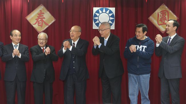 媒體民調藍營滿意度41%　網這樣說