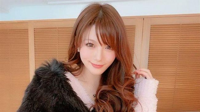 馬路捕獲！道德勸說一年她決定拍AV