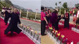 戰鬥陀螺式？法師狂轉150圈…吐了