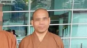 柬埔寨,和尚,淫僧,性侵,女弟子,新住民。翻攝自臉書