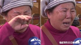 華航機師從8日清晨6時啟動罷工，勞資雙方今（13）日凌晨進行第3次協商，激戰11小時，明日上午10時再上談判桌。由於華航罷工行動仍繼續，不少旅客的行程受到影響，就有一名婦人因買不到機票，淚灑桃園機場，還崩跪直喊：「我好害怕…好害怕！」