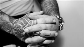 刺青、雙手刺青／pixabay