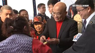 蘇貞昌過年對比韓國瑜　網酸差真多！