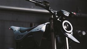 ▲ZERO與HUGE DESIGN打造電動滑胎車。（圖／翻攝網站）