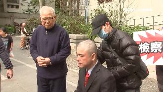 老校長遭詐380萬　兒剃頭嗆辦案慢