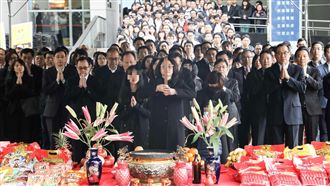 裕隆開工嚴凱泰妻首主祭：將扛起集團