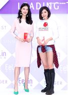 伊林模特兒王尹平、王思偉2019豬年行大運開工好采頭。（記者邱榮吉/攝影）