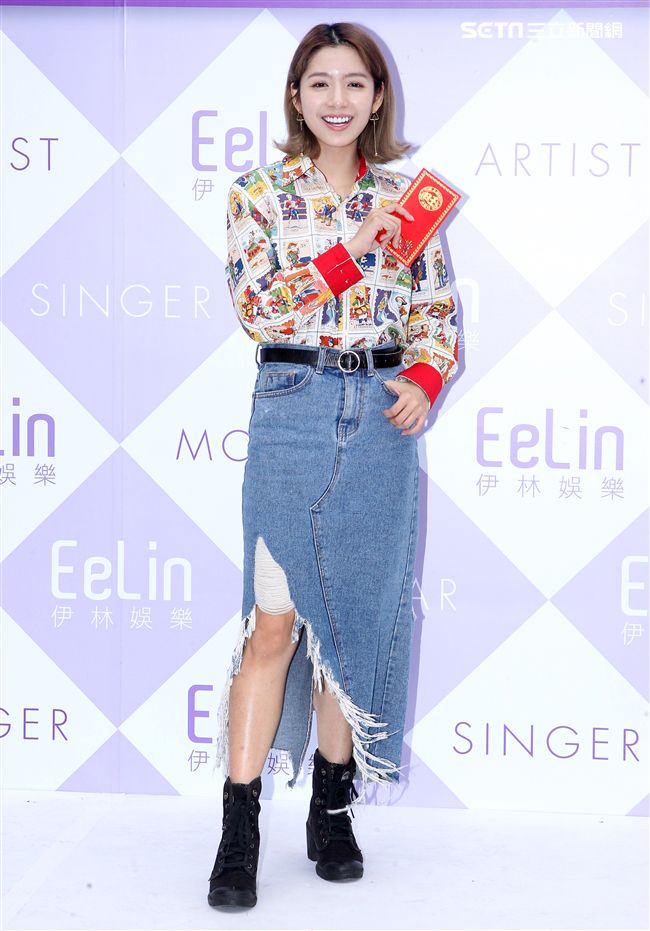 伊林模特兒陳倩妏2019豬年行大運開工好采頭。（記者邱榮吉/攝影）