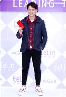 伊林模特兒溫昇豪2019豬年行大運開工好采頭。（記者邱榮吉/攝影）