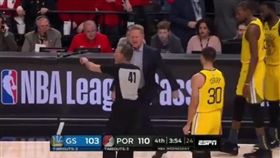 ▲柯爾與裁判衝突。（圖／取自柯爾IG）