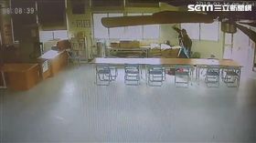 下跪,活動中心,老婦,台南