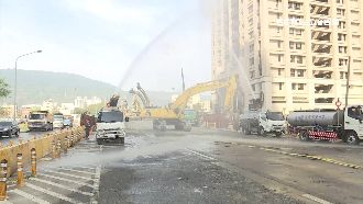 高雄青海陸橋拆了！住戶喊「出運啊」