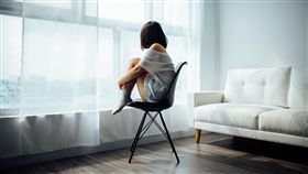 孤單（圖／unsplash）