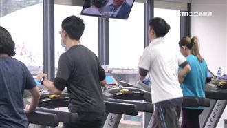 運動完累得像狗?營養專家:先喝這杯