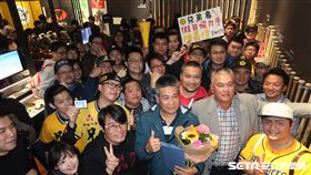 王光輝和陳義信與球迷相見。（圖／記者王怡翔攝影）