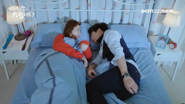 禾浩辰幻想吻安心亞！夢幻床戲成真