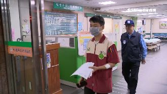 第一天上班遇搶！惡霸砍店員搶走3萬