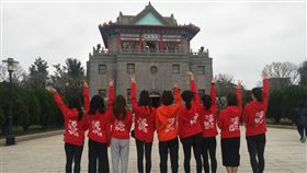 ▲福建最顏值路跑團在金門莒光樓留下倩影。（圖／記者林辰彥攝影）