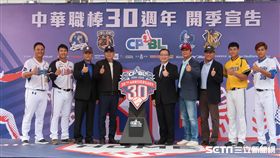 中職「四大天王」謝長亨、涂鴻欽、黃平洋和陳義信。（圖／記者王怡翔攝影）