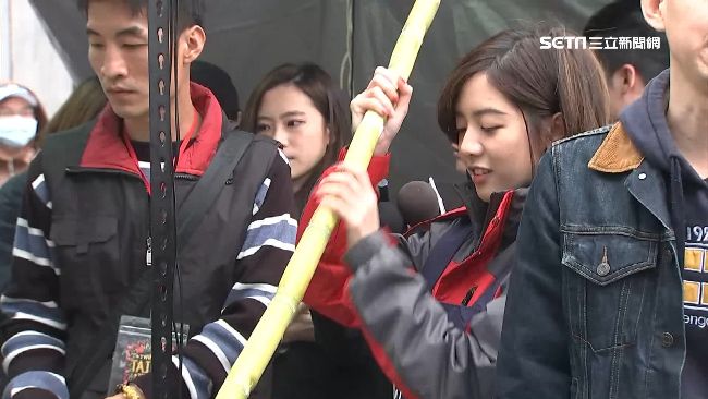 學姐化身一日店長　民眾瘋喊：好甜！