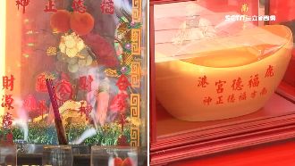 元宵紫南宮製金錢龜　信徒爭擲筊請回