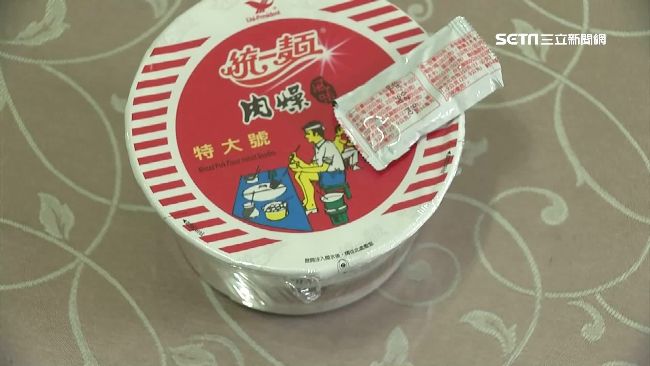 蹦出新滋味！網激推肉燥泡麵+番茄醬