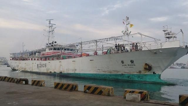 台籍漁船南大西洋失火　5漁工失蹤