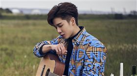 李建軒為新歌《全部都是你》MV拍攝親力親為。（圖／邦寧傳播提供）