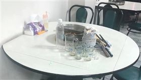 餐廳,碗盤,收拾,爆廢公社二館　圖／翻攝自臉書爆廢公社二館