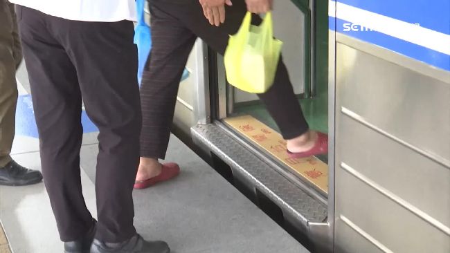墜月台滿身傷　台鐵這樣處理被罵翻！