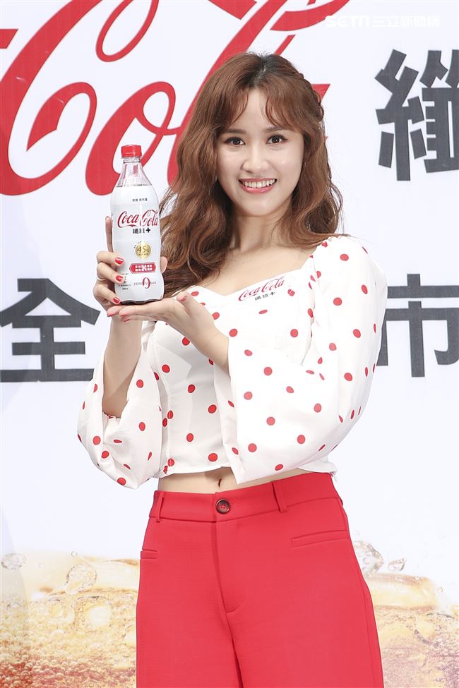 吳姍儒擔任可口可樂新產品試飲活動大使。（記者林士傑/攝影）