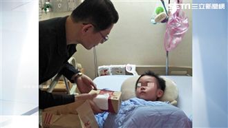 普悠瑪7歲傷者醒了　母淚盼再叫聲媽