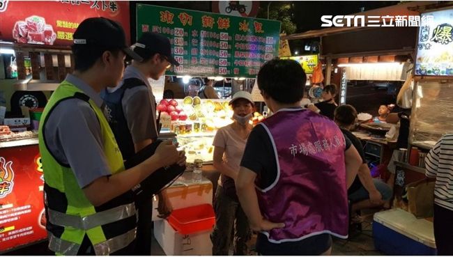 士林夜市黑心水果攤倒了？他曝真相！