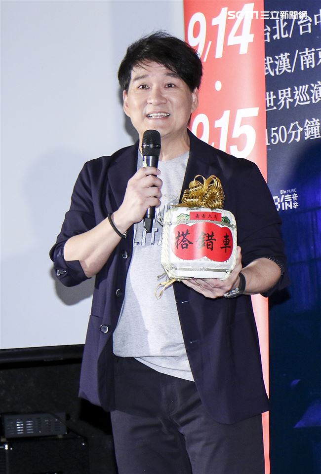 音樂劇「搭錯車」慶功記者會，特別來賓周華健。（記者林士傑/攝影）