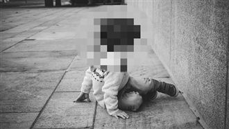 6歲男童遭凌虐！準後母球棒痛毆、刀割手