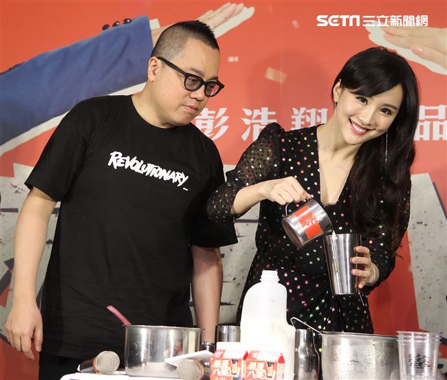香港電影「恭喜八婆」導演彭浩翔、女主角陳靜來台宣傳。（記者邱榮吉/攝影）