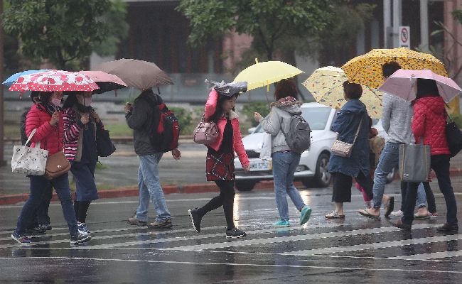 還要冷3天！下週228連假天氣多變