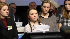 抗氣候變遷 16歲瑞典女孩批政治人物不作為今年只有16歲瑞典女孩桑柏格（發言者）關注氣候變遷議題，21日演講時批評政治人物不作為。中央社記者唐佩君布魯塞爾攝  108年2月22日