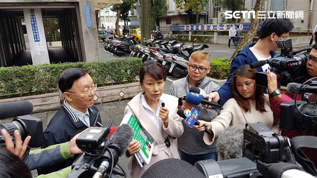 郭新政發文嗆黃昭順：老娘跟你幹到底