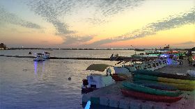 逛台灣燈會　搭船加散步輕鬆賞燈