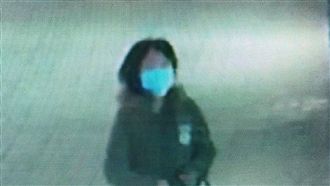 抓到台南口罩女！警請票「拘提」到案