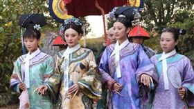 宮廷,後宮,攙扶,寵幸,旗鞋,文化,悍女,國事,太監,宮女 圖／翻攝自微博　