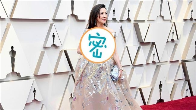 有容乃大！56歲楊紫瓊裸奶壓奧斯卡
