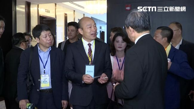 韓國瑜訪馬頻被打臉！台灣天團說重話