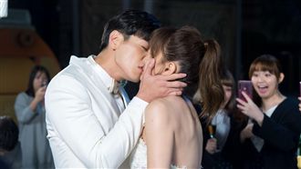 吻出高收視！禾浩辰狂練「喇舌嘴」