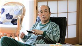 志村健透露現在生活相當簡單，早、午餐都自己煮點青菜吃。（圖／翻攝自臉書）