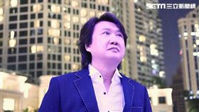 周治平今年初在台北新成立的公司「回聲」，培養新人。（圖／尚時代文創娛樂提供）