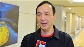 朱立倫訪美返台　盼透過3引擎帶動經濟起飛前新北市長朱立倫結束美國矽谷訪問，24日清晨搭機返抵桃園國際機場。朱立倫表示，台灣經濟要起飛一定要裝上新創經濟、文化經濟、生活經濟3個引擎。中央社記者吳睿騏桃園機場攝　108年2月24日