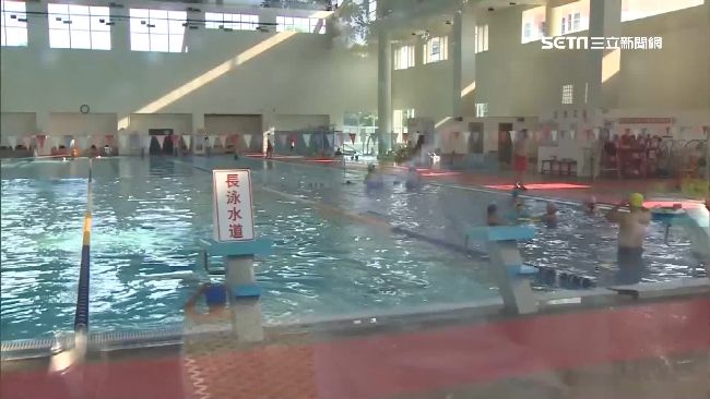兒溺水腦死亡　單親爸淚控師顧滑手機