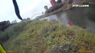 移工逃逸躲鬼針草叢　身體癢露餡被逮